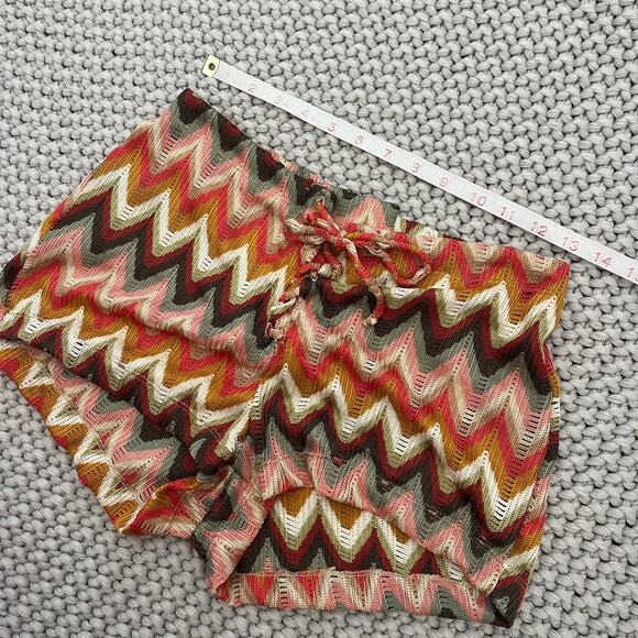 Skatie• ‘Farrah’ Short in Fleetwood Print - Picture 11 of 14